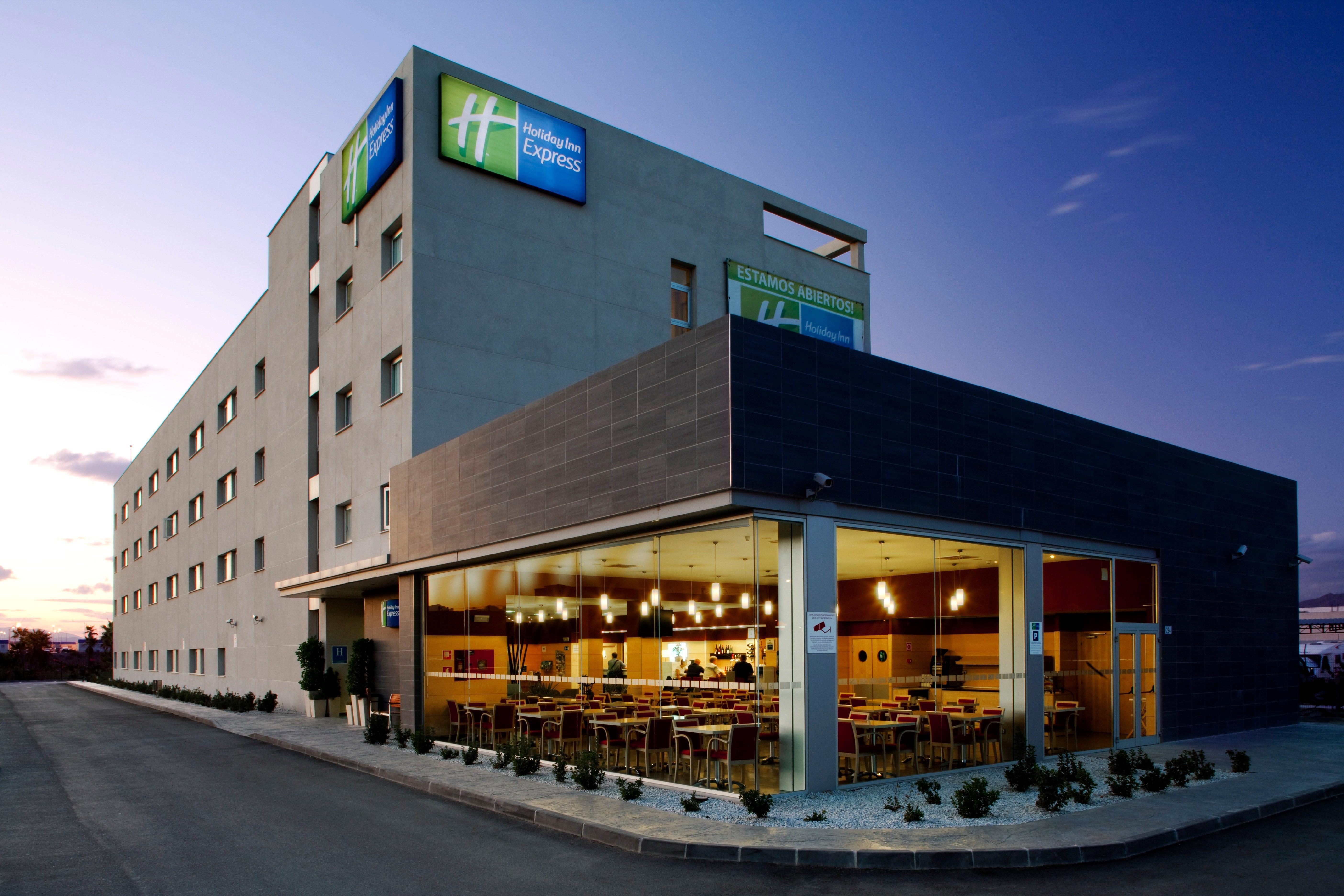 Holiday Inn Express Málaga Airport, an IHG Hotel Esterno foto