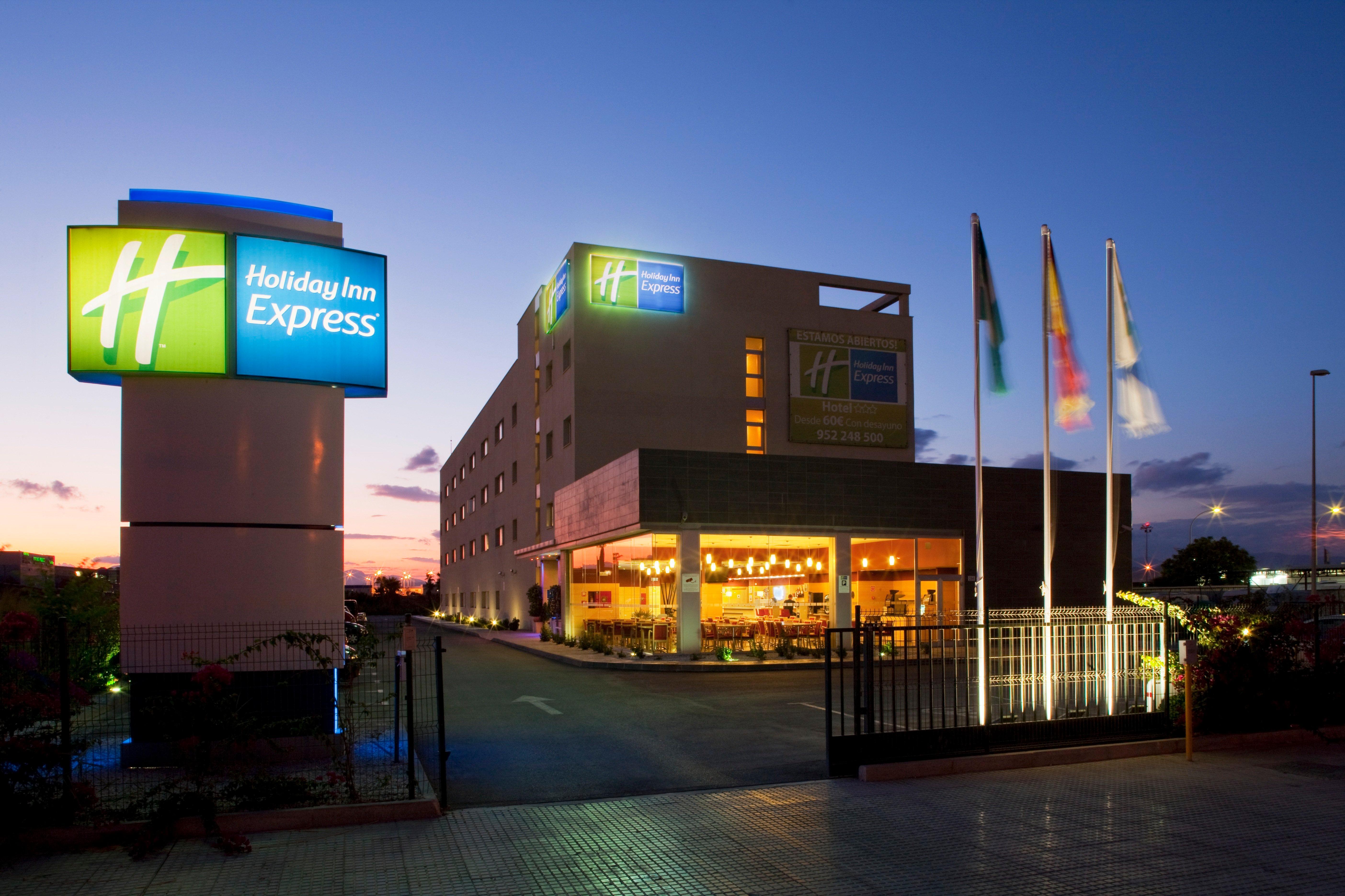 Holiday Inn Express Málaga Airport, an IHG Hotel Esterno foto
