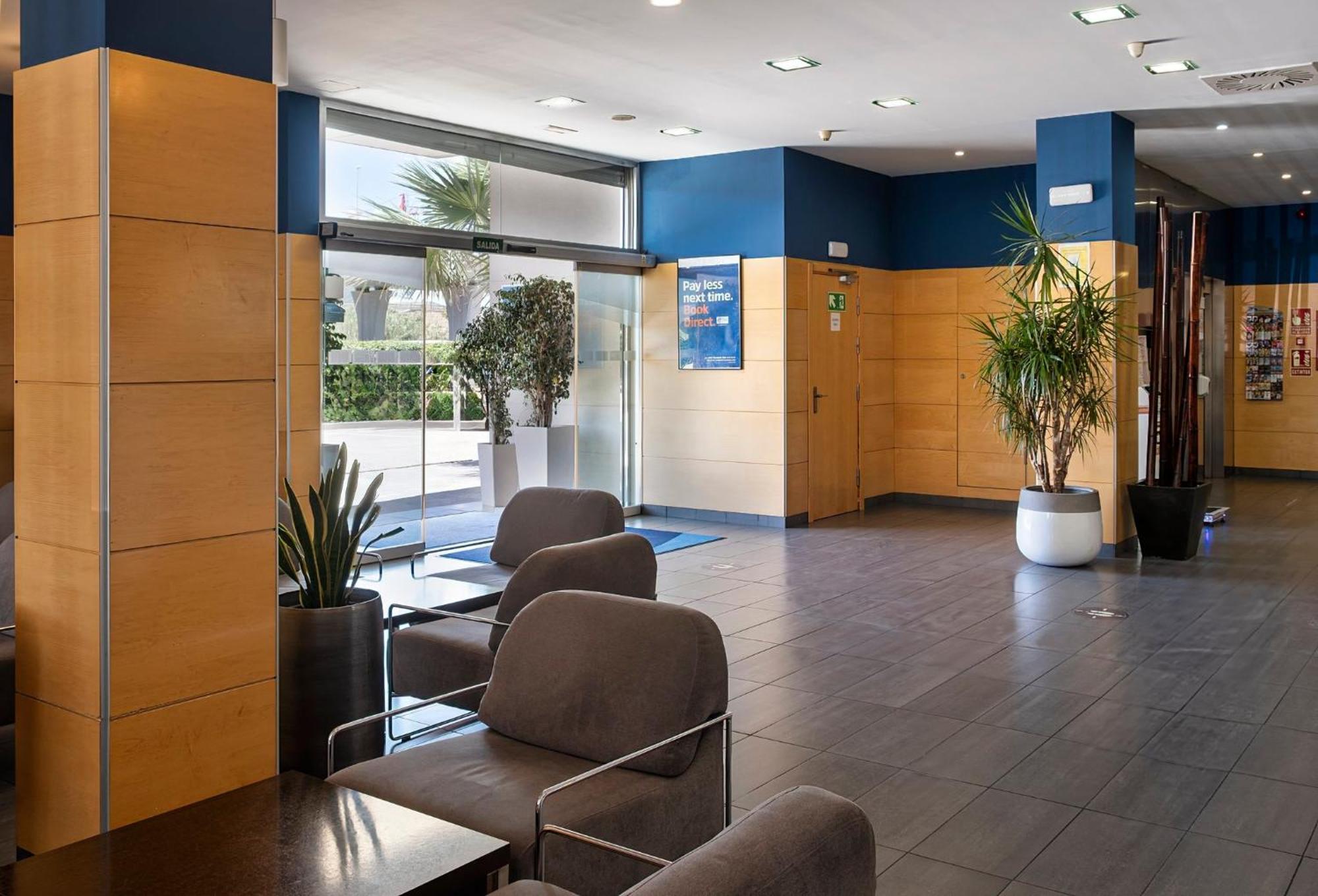 Holiday Inn Express Málaga Airport, an IHG Hotel Esterno foto