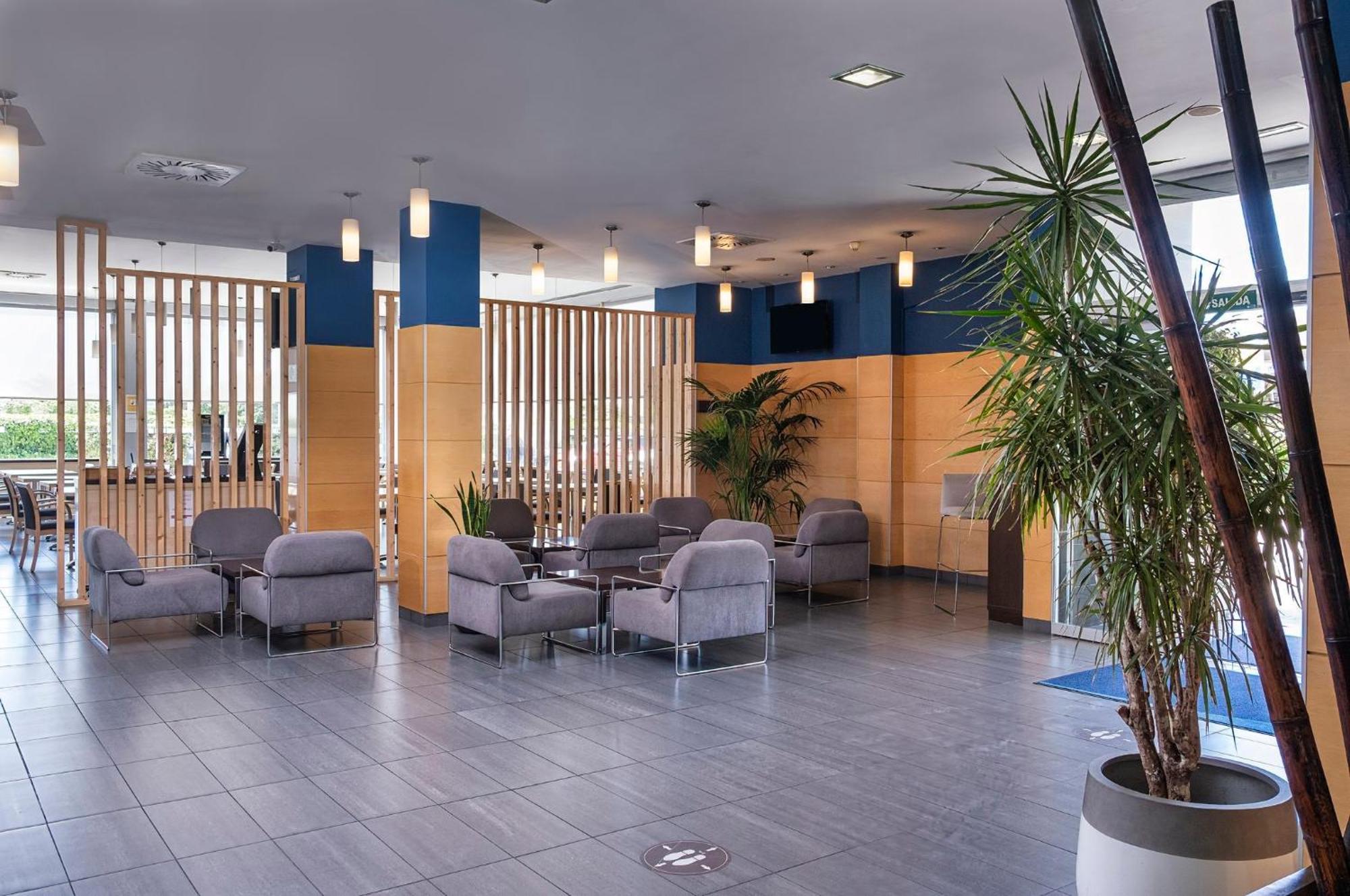 Holiday Inn Express Málaga Airport, an IHG Hotel Esterno foto