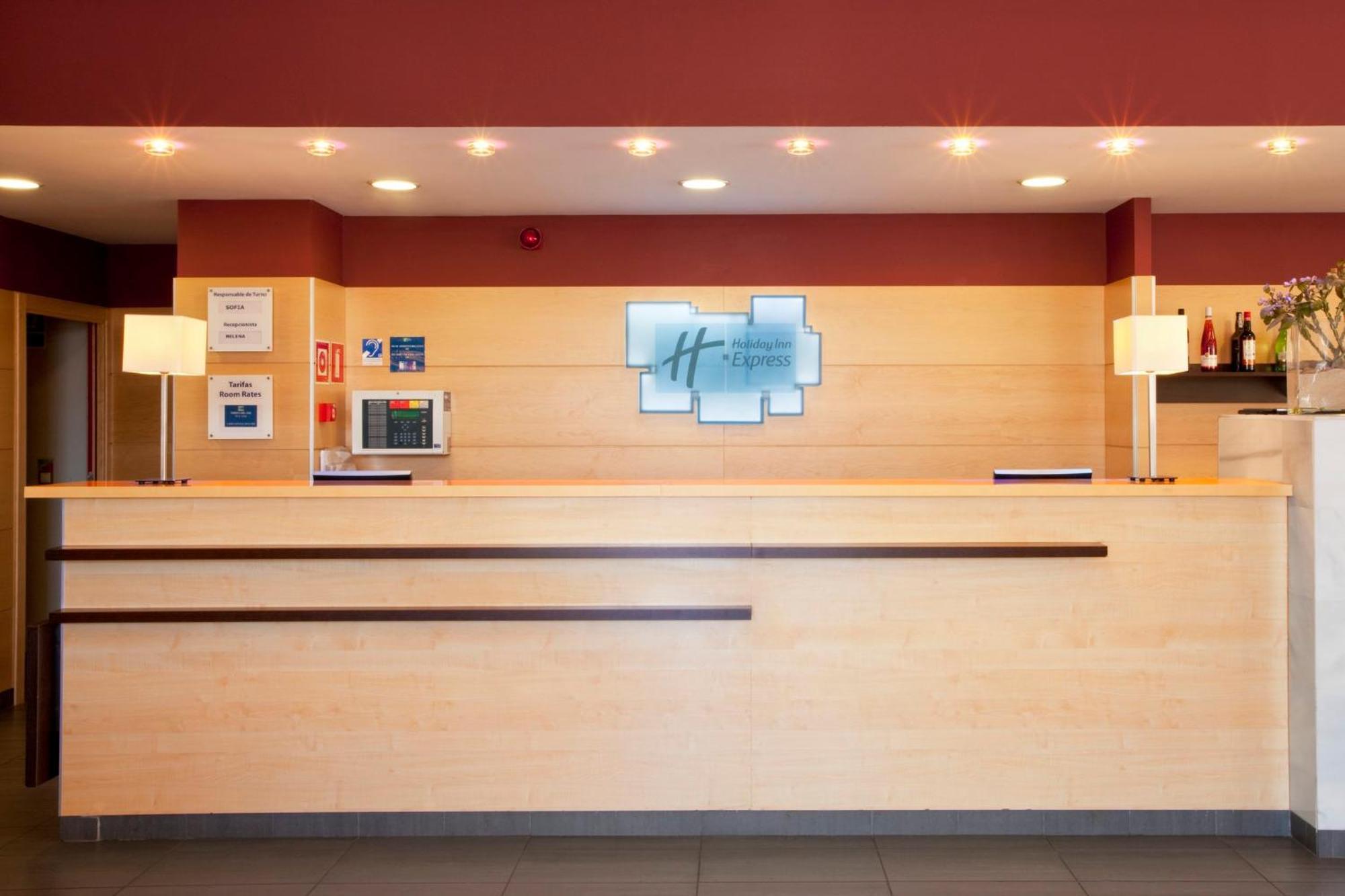 Holiday Inn Express Málaga Airport, an IHG Hotel Esterno foto