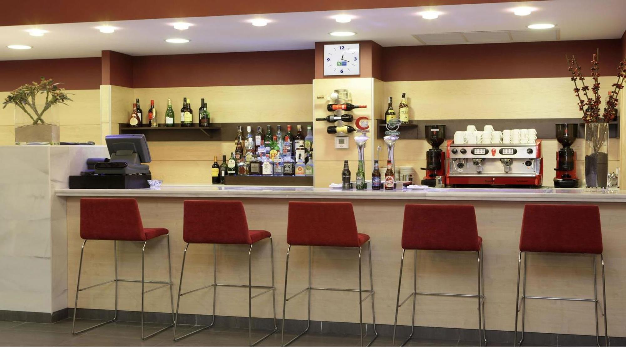 Holiday Inn Express Málaga Airport, an IHG Hotel Esterno foto
