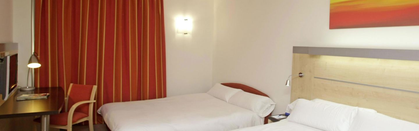 Holiday Inn Express Málaga Airport, an IHG Hotel Esterno foto