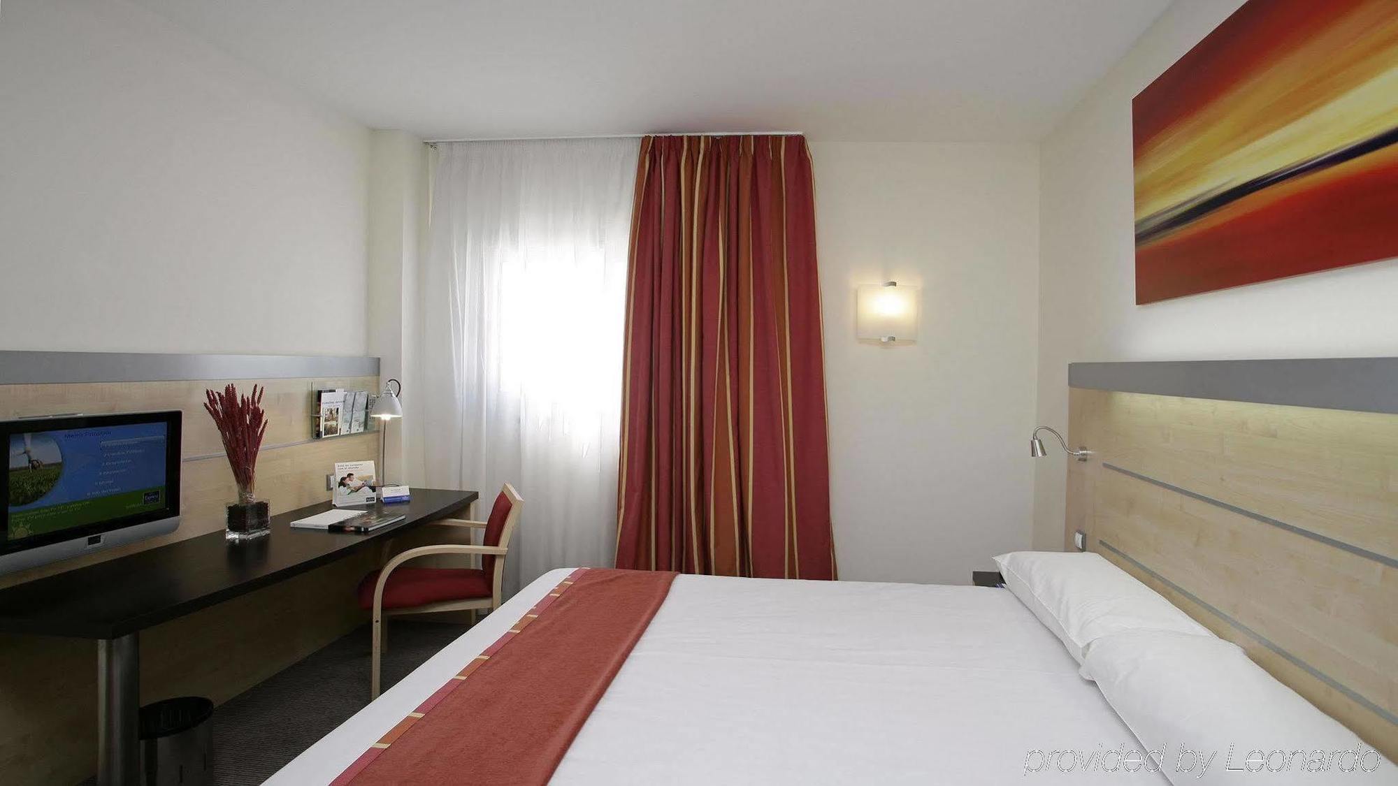 Holiday Inn Express Málaga Airport, an IHG Hotel Camera foto
